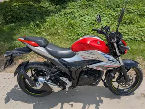 সুজুকি জিক্সার ২০২৪ অরেঞ্জ