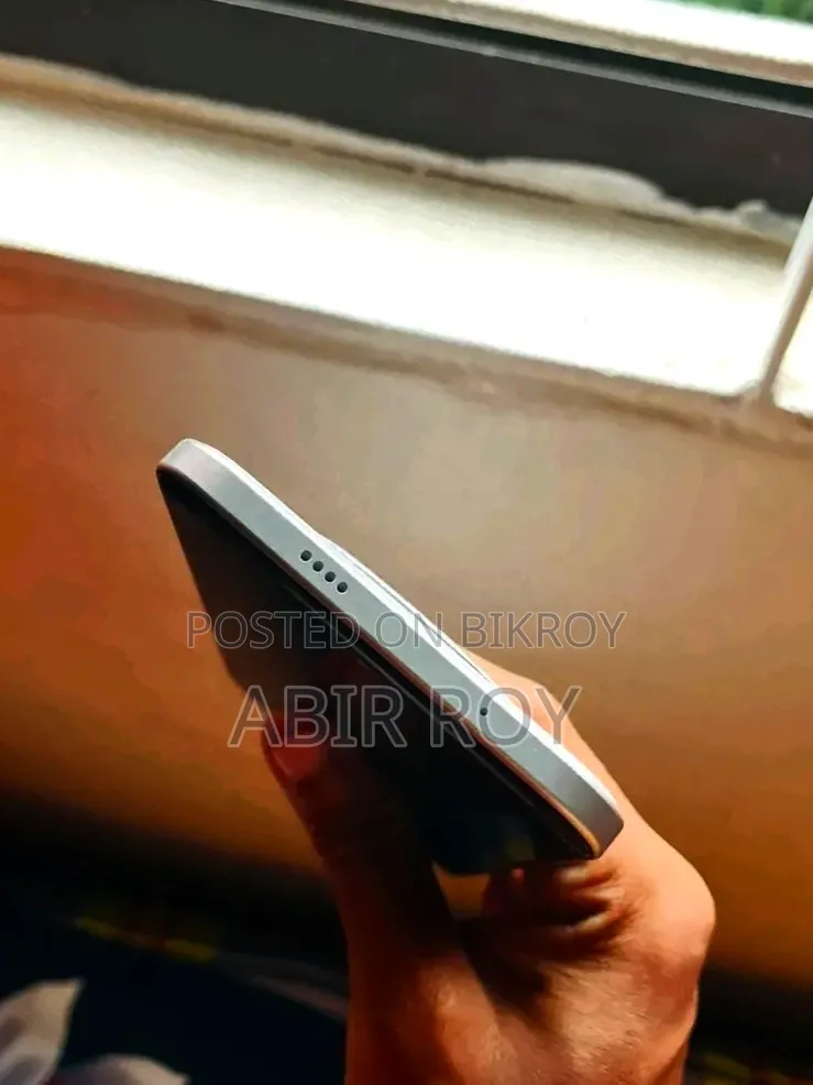 শাওমি রেডমি নোট ১৫ প্রো প্লাস ২৫৬ জিবি হোয়াইট