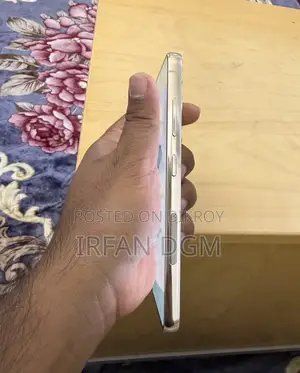 স্যামসাং গ্যালাক্সি এস২৩ ১২৮ জিবি সাদা