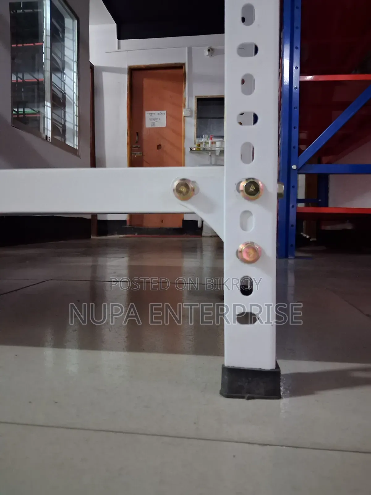 ব্যাক স্টোরেজ র‍্যাক