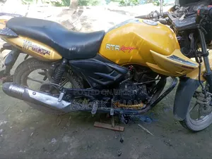 টিভিএস আপাচি ১৮০ আরটিআর ২০১২ হলুদ