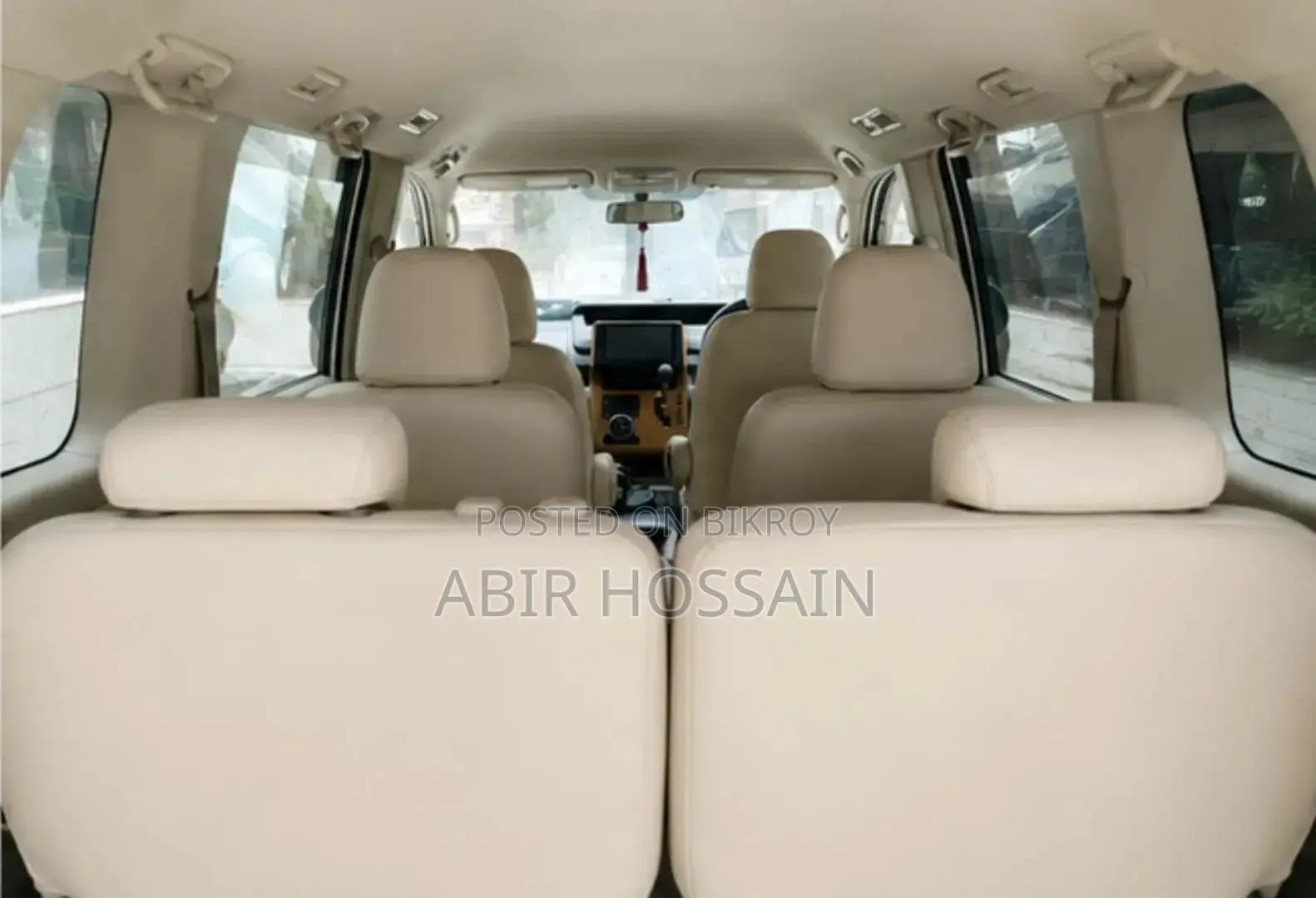 Toyota Noah 2010 White