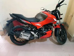 Hero Thriller 160R 2023 Red