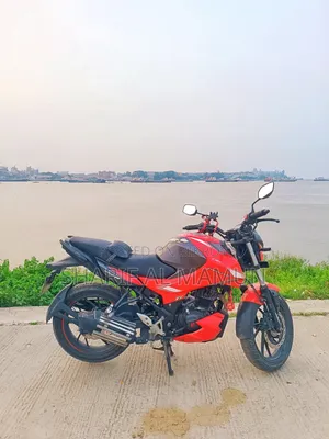 Hero Thriller 160R 2023 Red