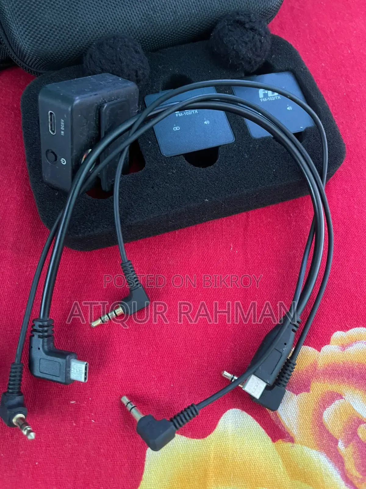 Feidu FM102 Wireless Microphone