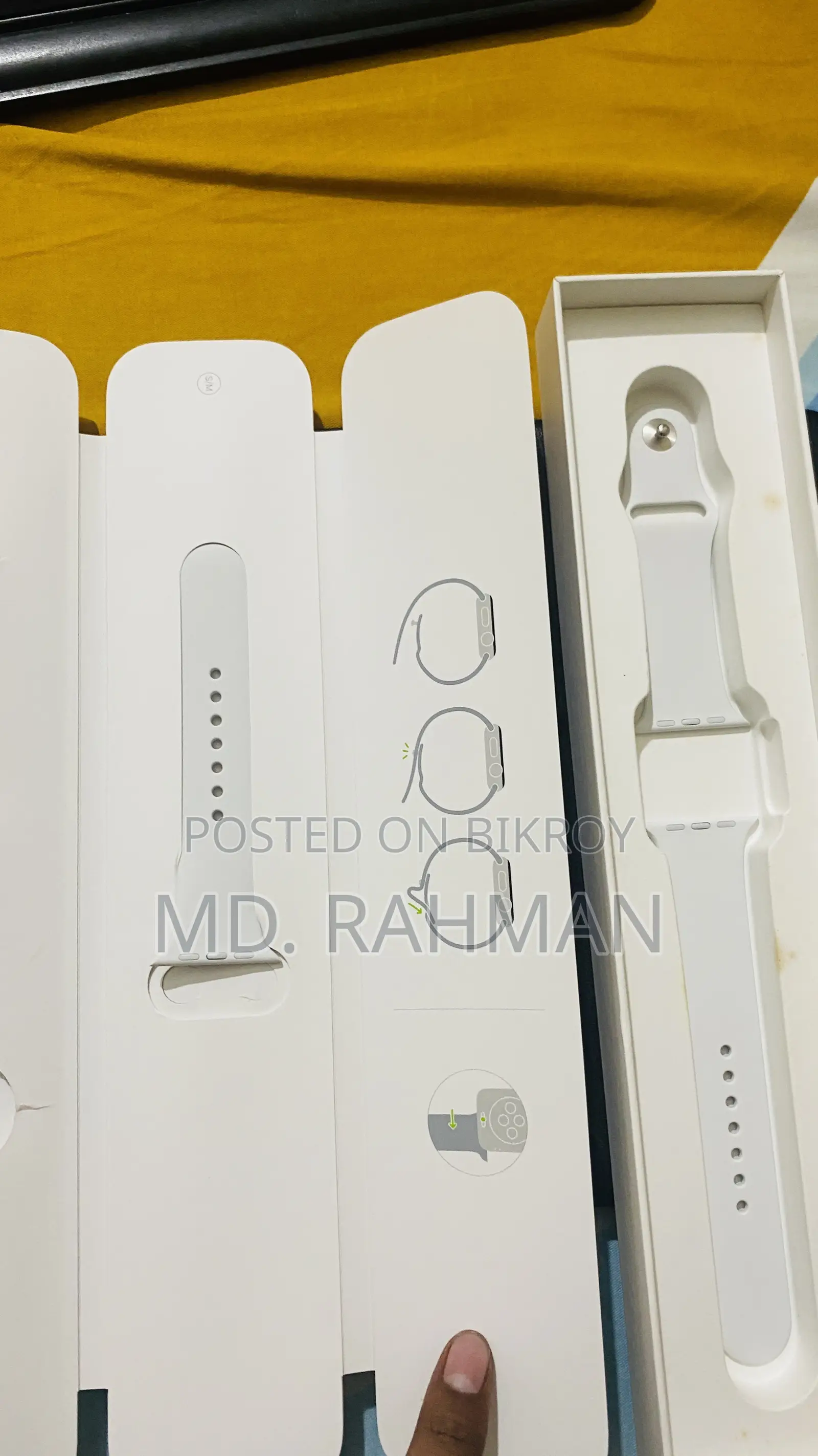 Apple Watch Series 3 (42mm Silver) Aluminum With White Sport Band GPS