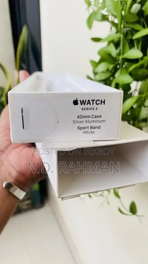 Apple Watch Series 3 (42mm Silver) Aluminum With White Sport Band GPS