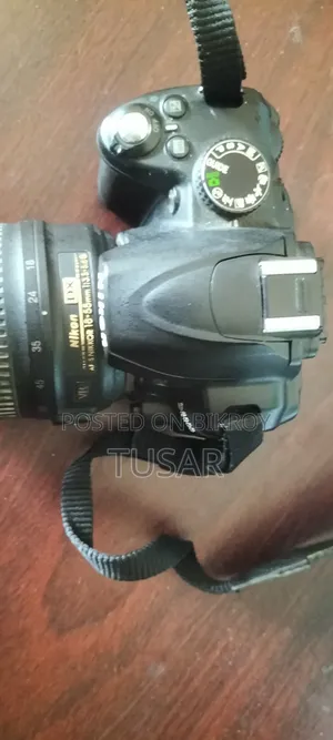 Nikon Camera D3000