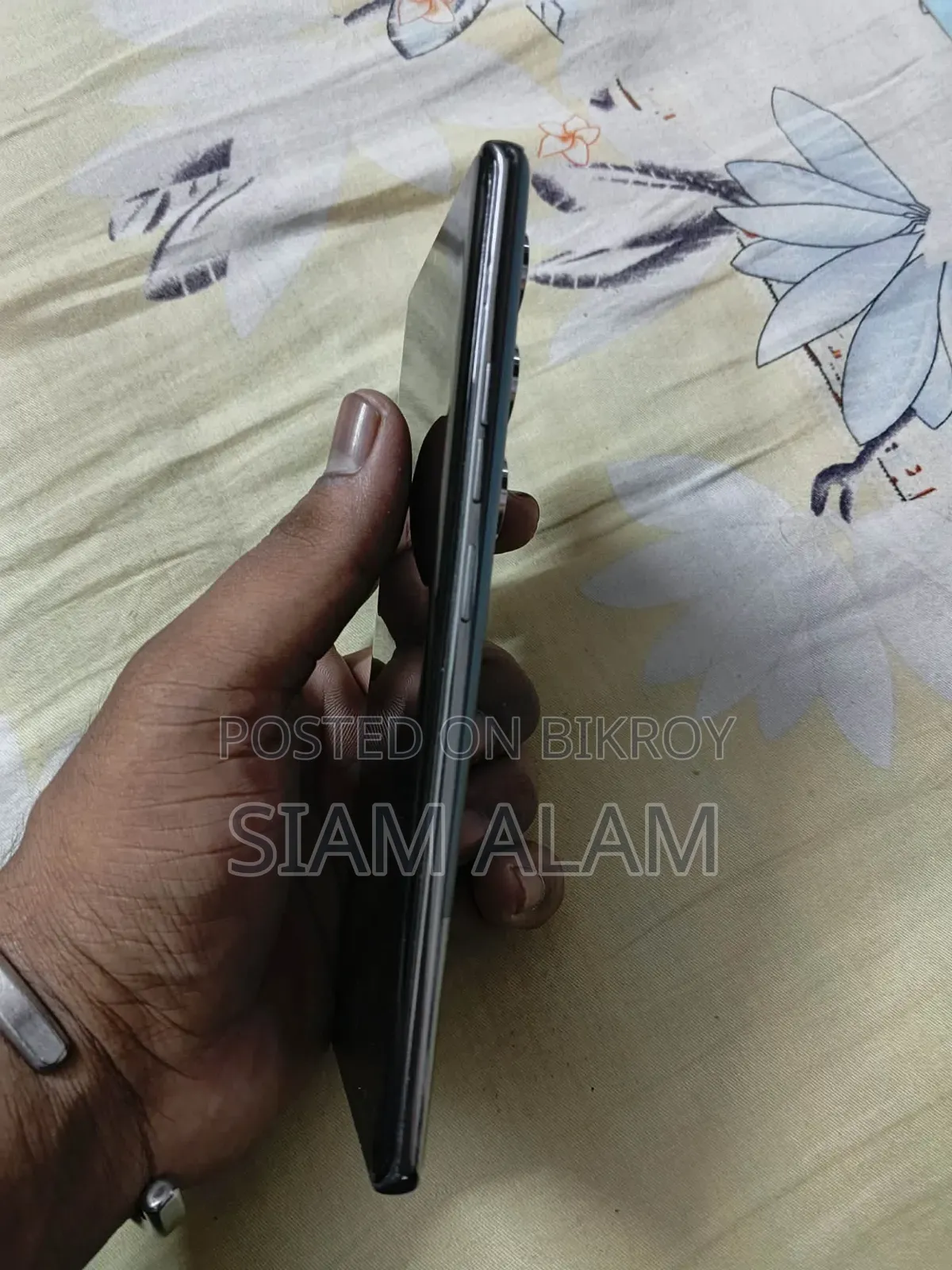 টেকনো ক্যামন ৪০ প্রো ৪জি ২৫৬ জিবি সিলভার