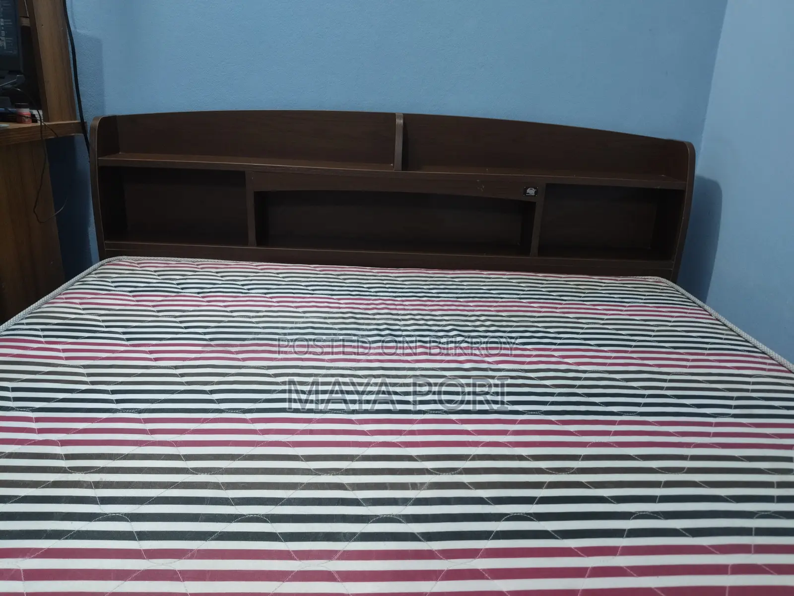 Regal Bed With Mattress