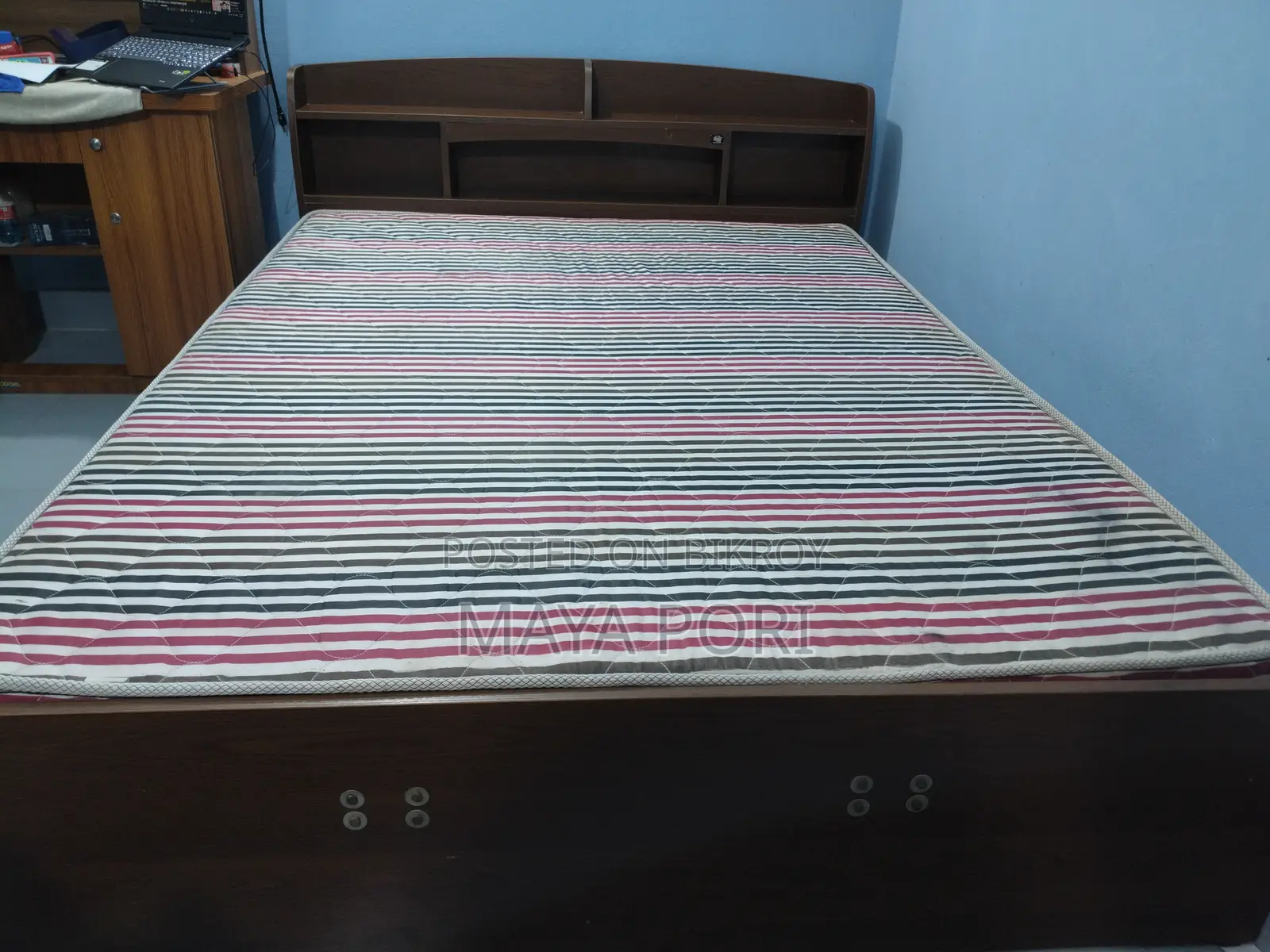 Regal Bed With Mattress