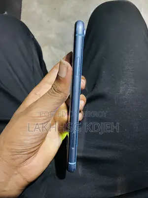 অ্যাপল আইফোন এক্সআর ৬৪ জিবি