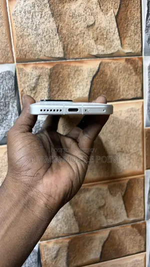 শাওমি ১৫ ৫১২ জিবি সাদা