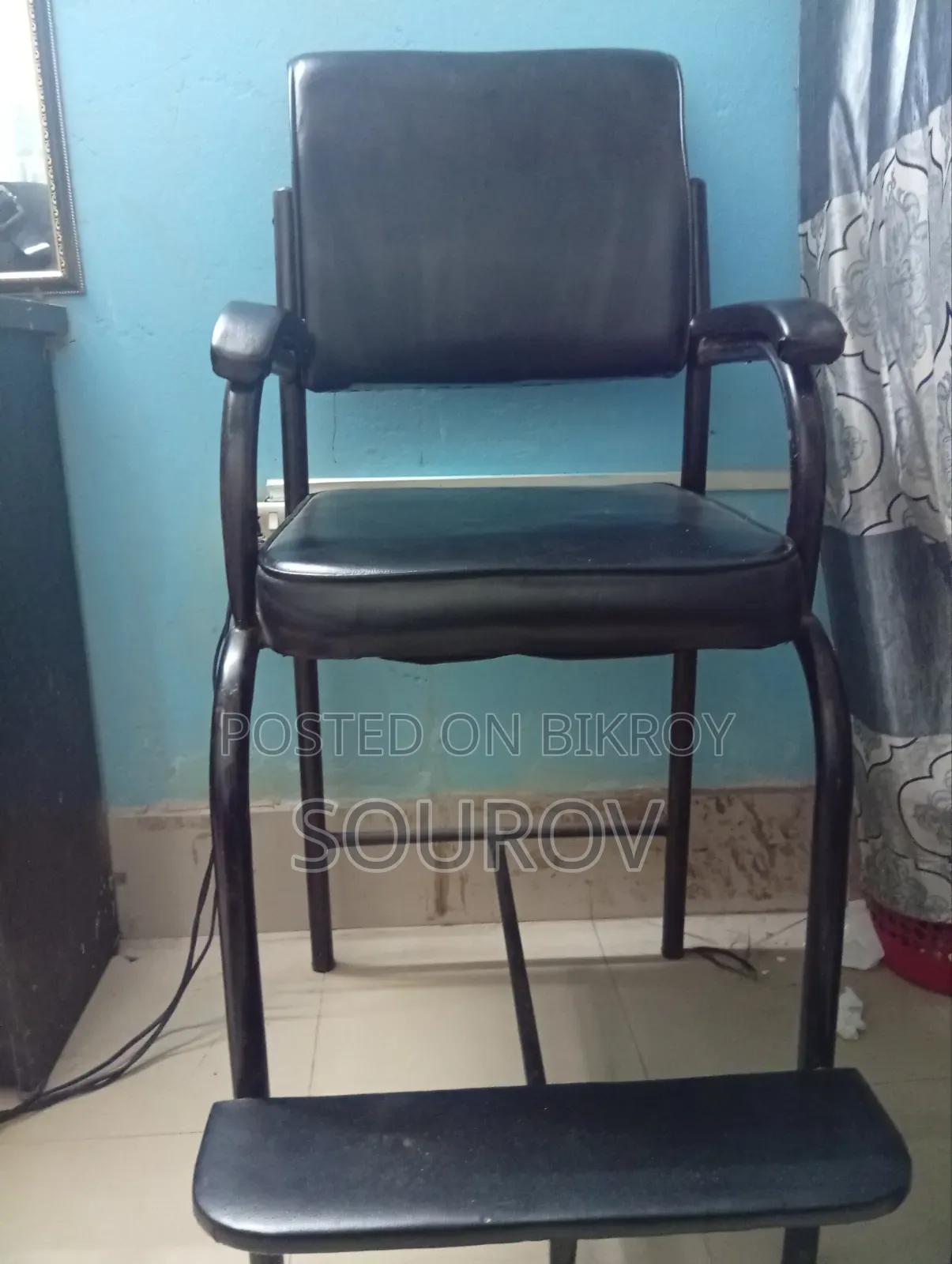 Vru Plug Chair