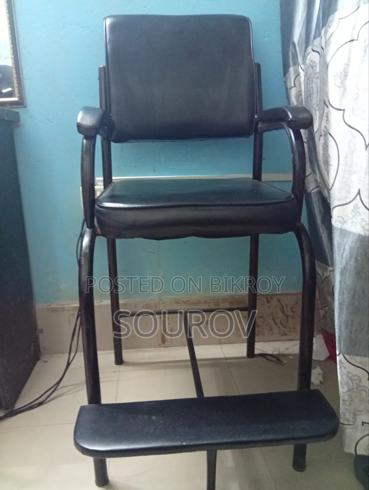 Vru Plug Chair