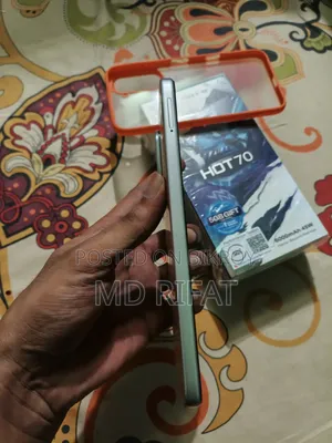 New Infinix Hot 70 128 GB Yellow