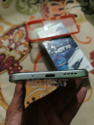 New Infinix Hot 70 128 GB Yellow