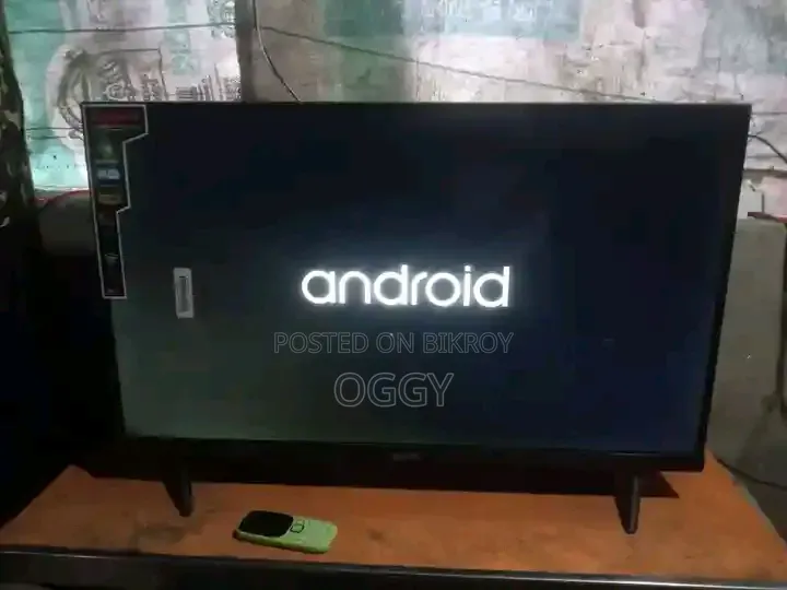 Solarvision 32" Smart Voice Control TV