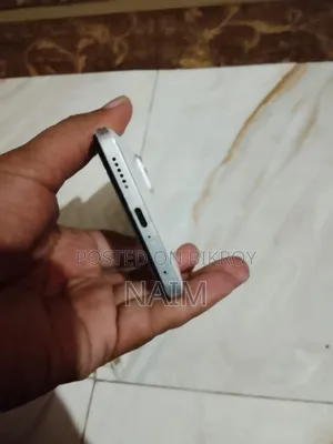 শাওমি রেডমি নোট ১২ ২৫৬ জিবি হোয়াইট