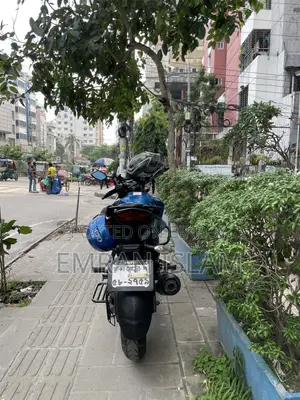 Hero Hunk 2022 Blue