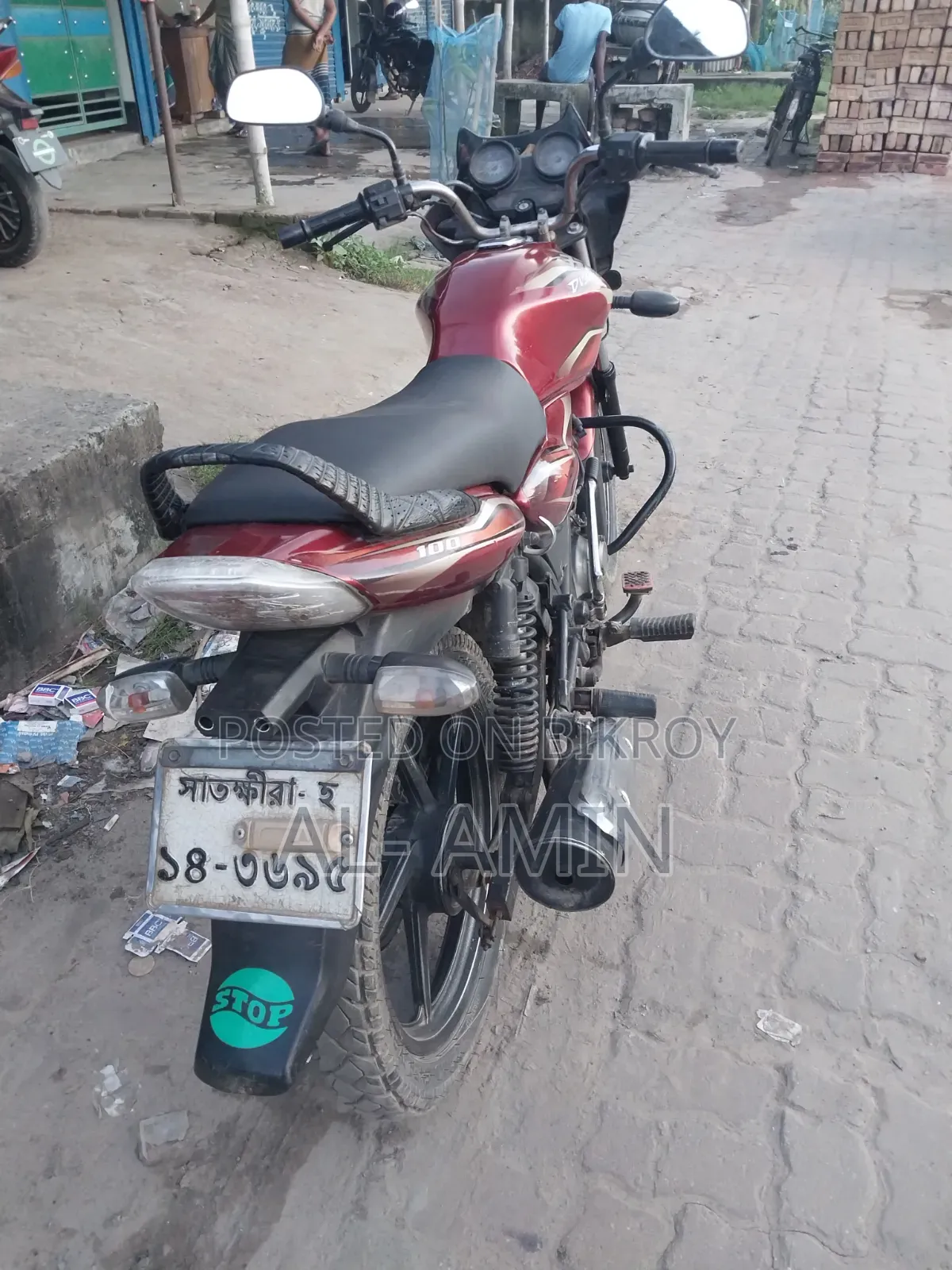 বাজাজ ডিসকভার ১০০ ২০১৬ রেড
