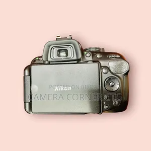 Nikon D5200 Body