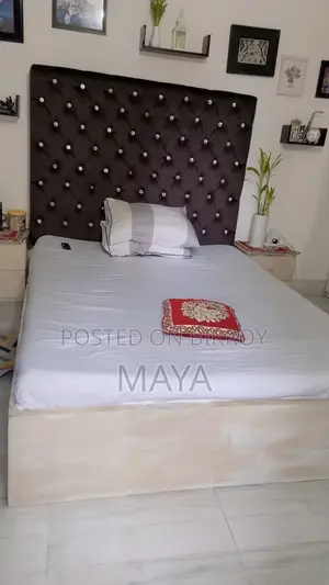 Box Bed 5/7 with 2 Side Tables (No Mattress)