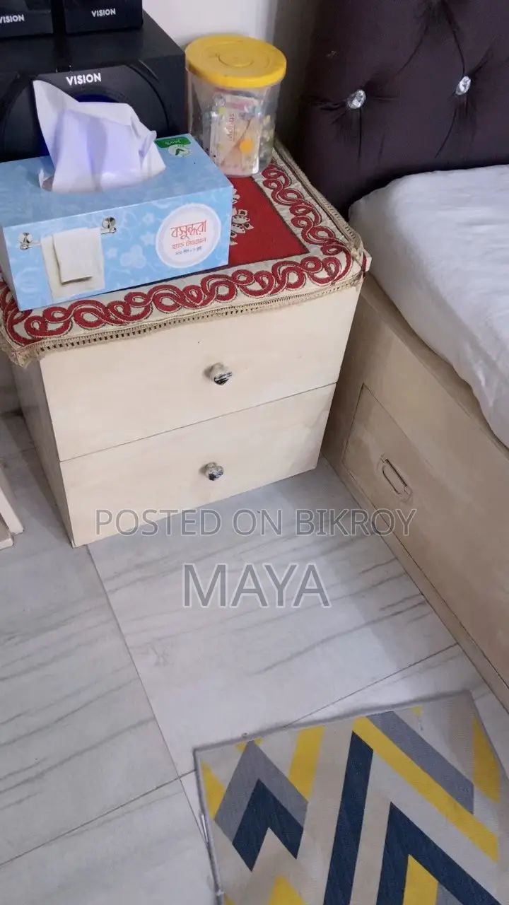 Box Bed 5/7 with 2 Side Tables (No Mattress)