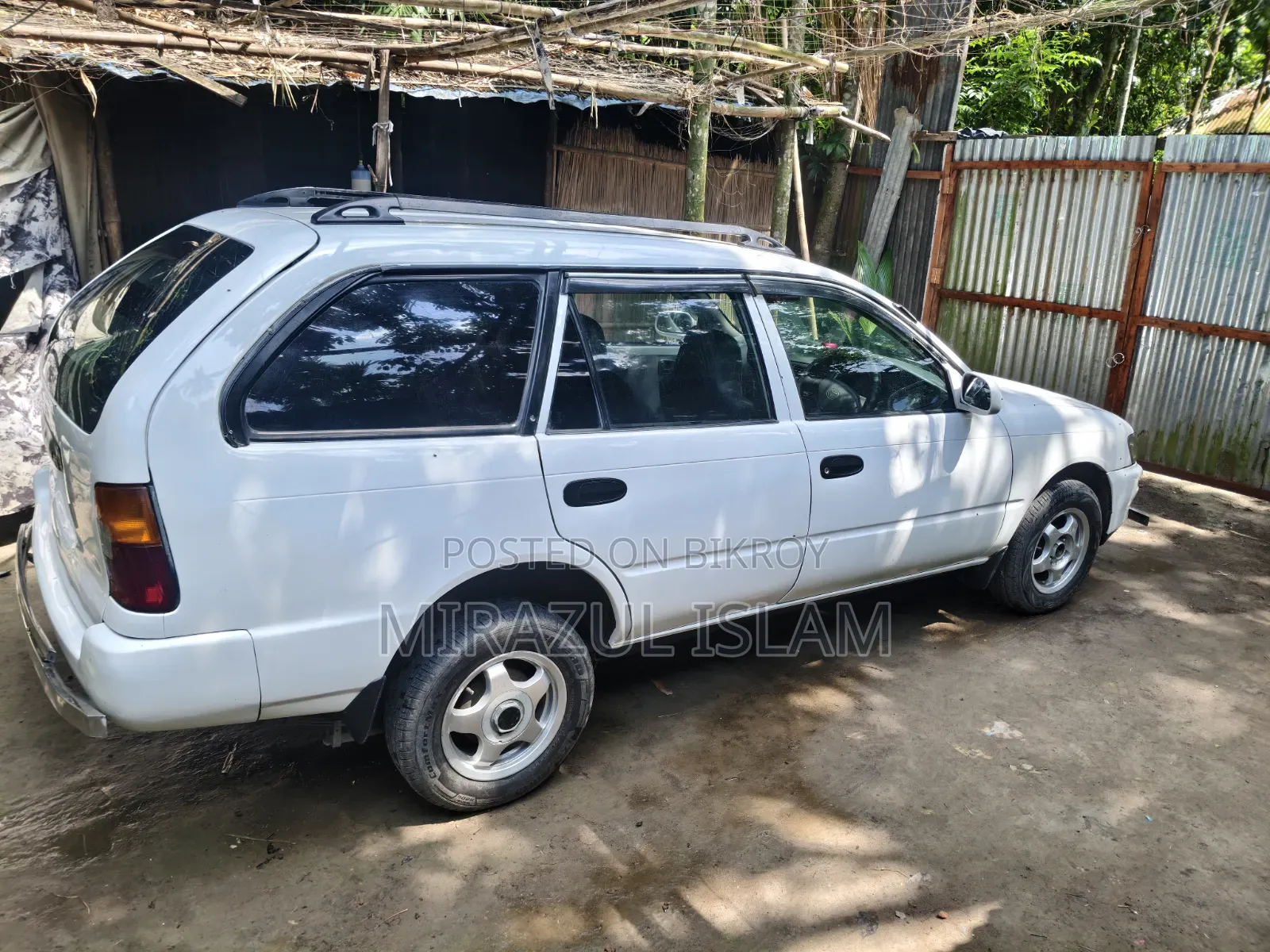 টয়োটা টি১০০ ১৯৯৮ সাদা