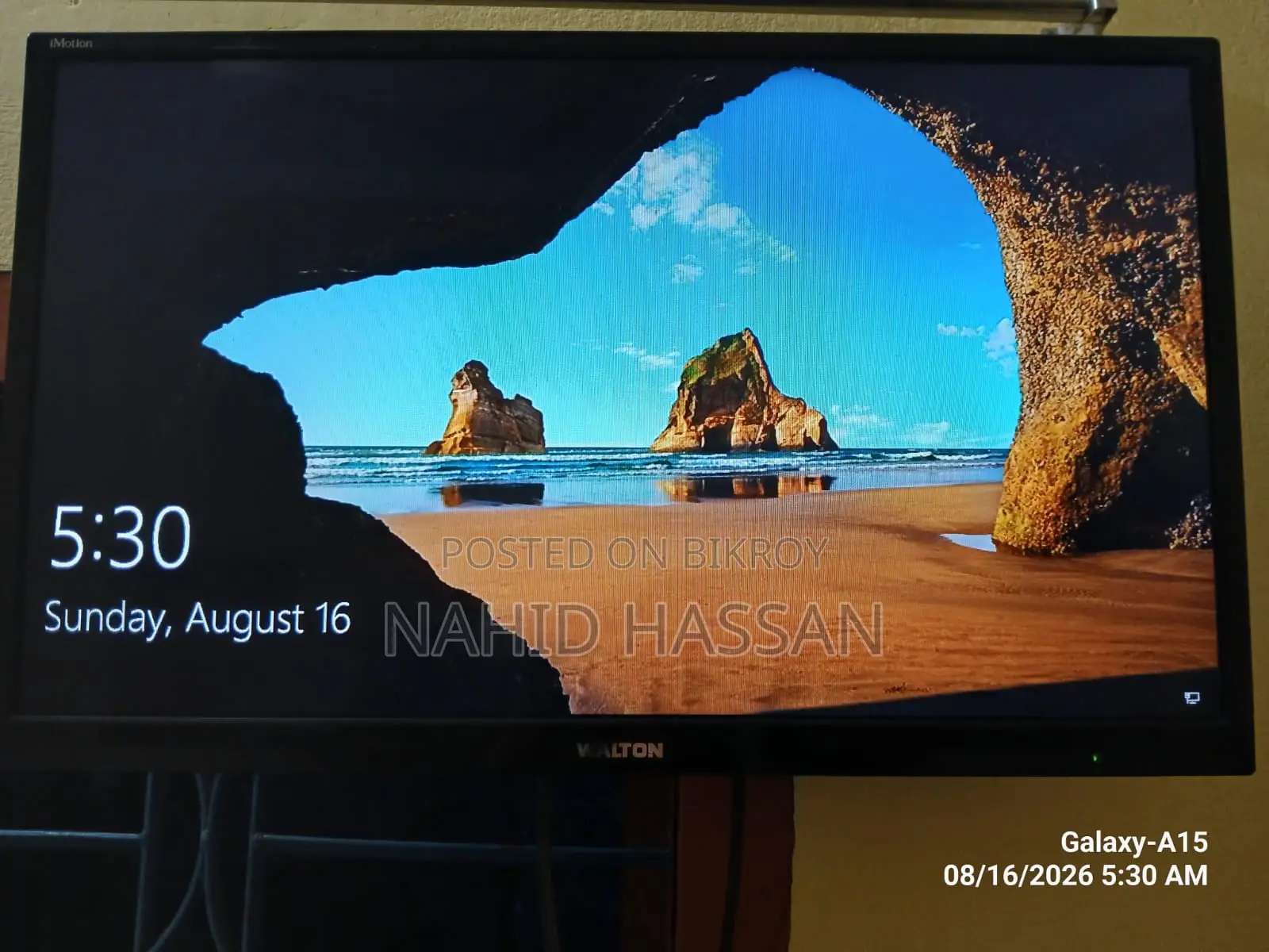 Walton 24" HD LED TV – Excellent Condition (Can Use as PC Monitor)