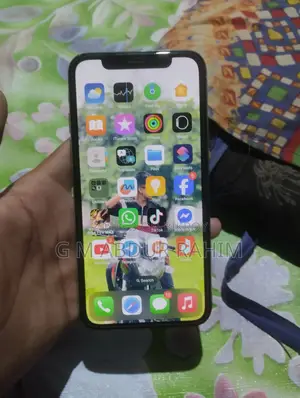 অ্যাপল আইফোন এক্স ২৫৬ জিবি হোয়াইট