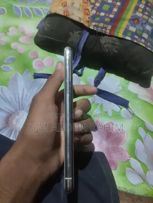 অ্যাপল আইফোন এক্স ২৫৬ জিবি হোয়াইট