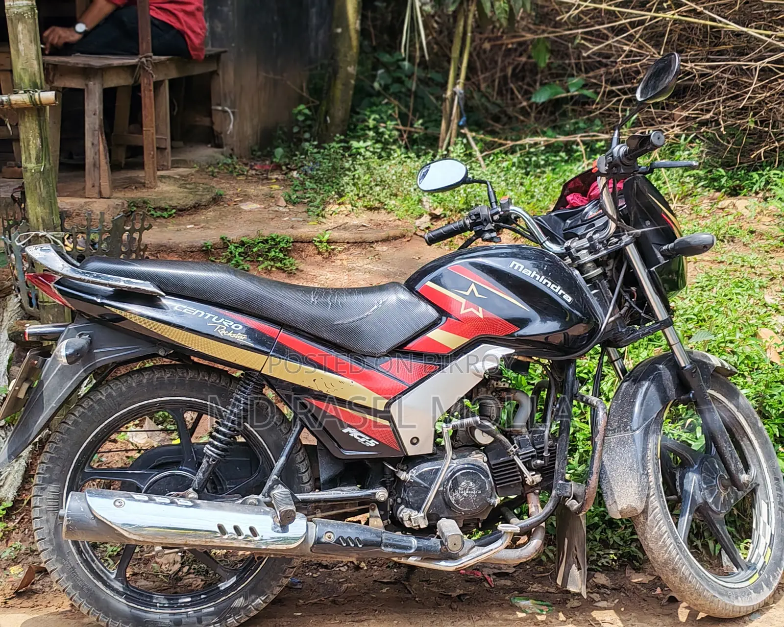 মাহিন্দ্রা সেঞ্চুরো ২০২০ ব্ল্যাক