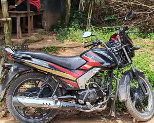 মাহিন্দ্রা সেঞ্চুরো ২০২০ ব্ল্যাক