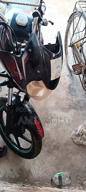 বাজাজ ডিসকভার ১০০ ২০১৫ কালো