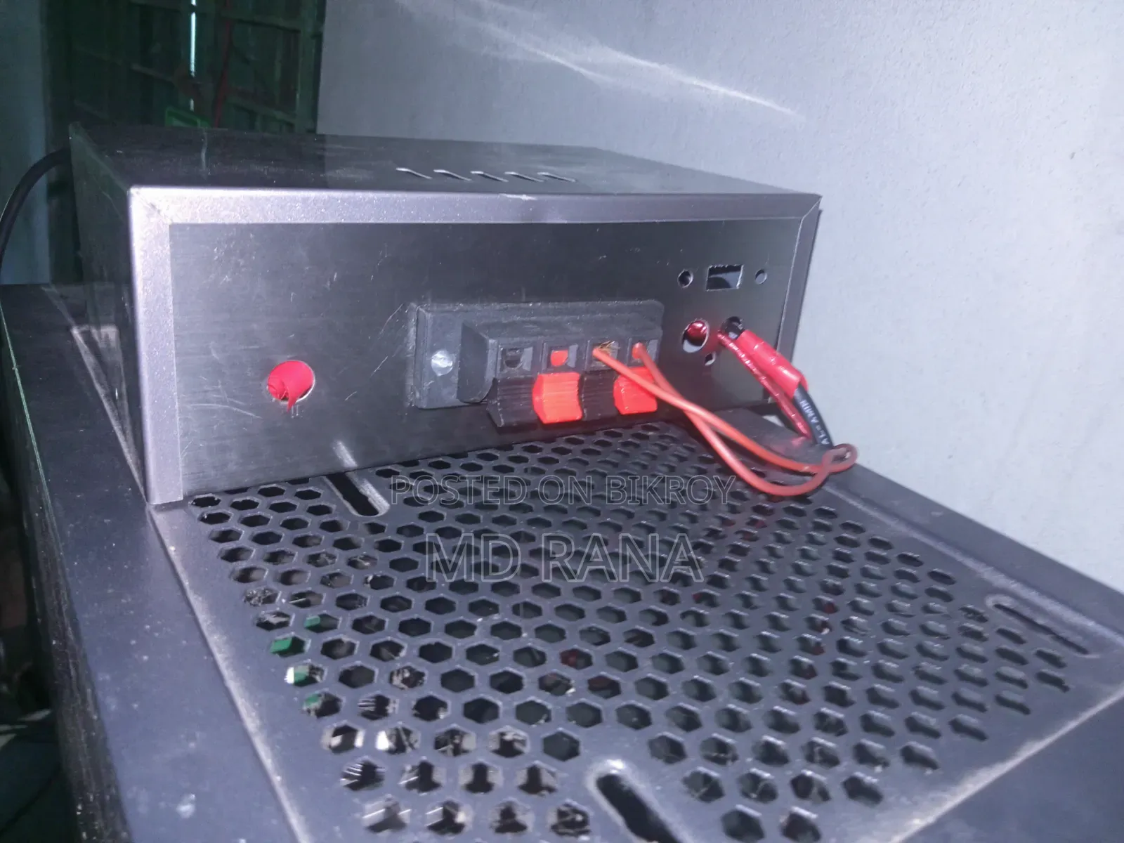 Brand New Amplifier 8-inch Box Playable Come and See