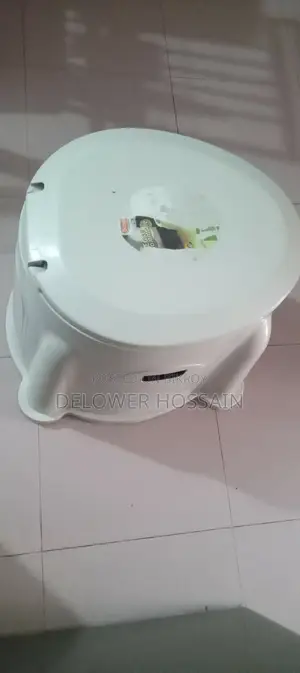 প্লাস্টিক কমোড