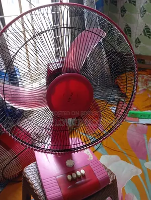 টেবিল ফ্যান – ভালো কন্ডিশন, কম দামে বিক্রি হবে