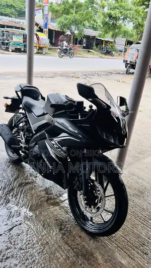 Yamaha R15 V3 2020 Black