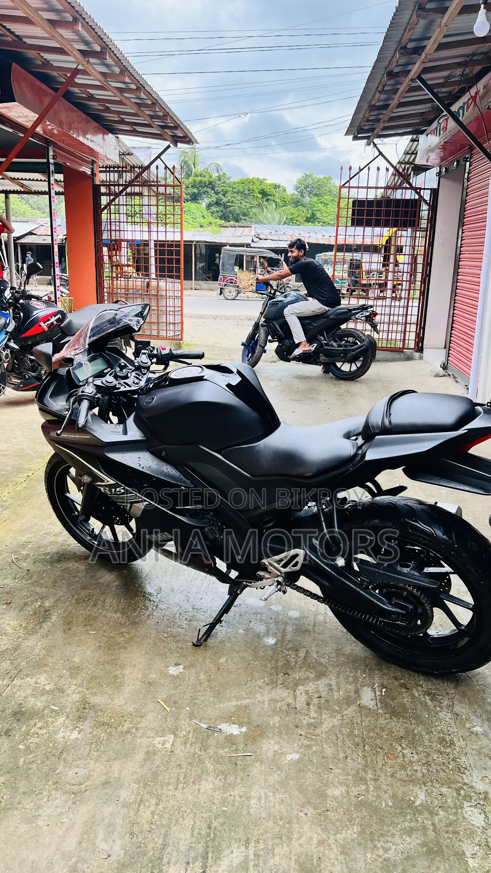 Yamaha R15 V3 2020 Black