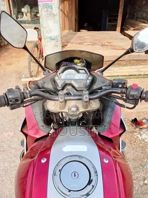 Yamaha Fazer V1 2012 Red