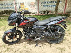 নিউ বাজাজ পালসার ১৫০ ২০২৫ ব্ল্যাক