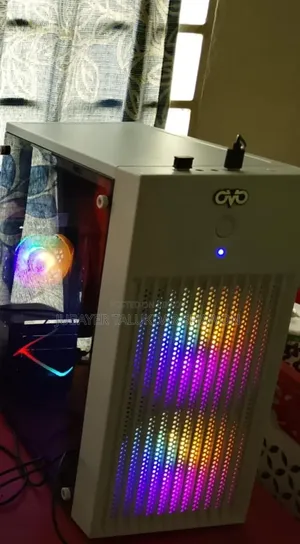 Desktop Computer Asus 8GB Intel Core i5 SSD 256GB