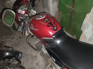 Bajaj Pulsar 150 2013 Red