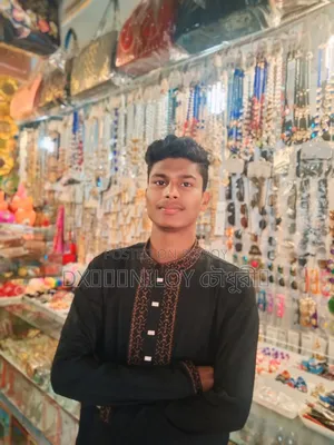 হোটেল রেস্টুরেন্টের ম্যানেজার পদে জব করতে চাই
