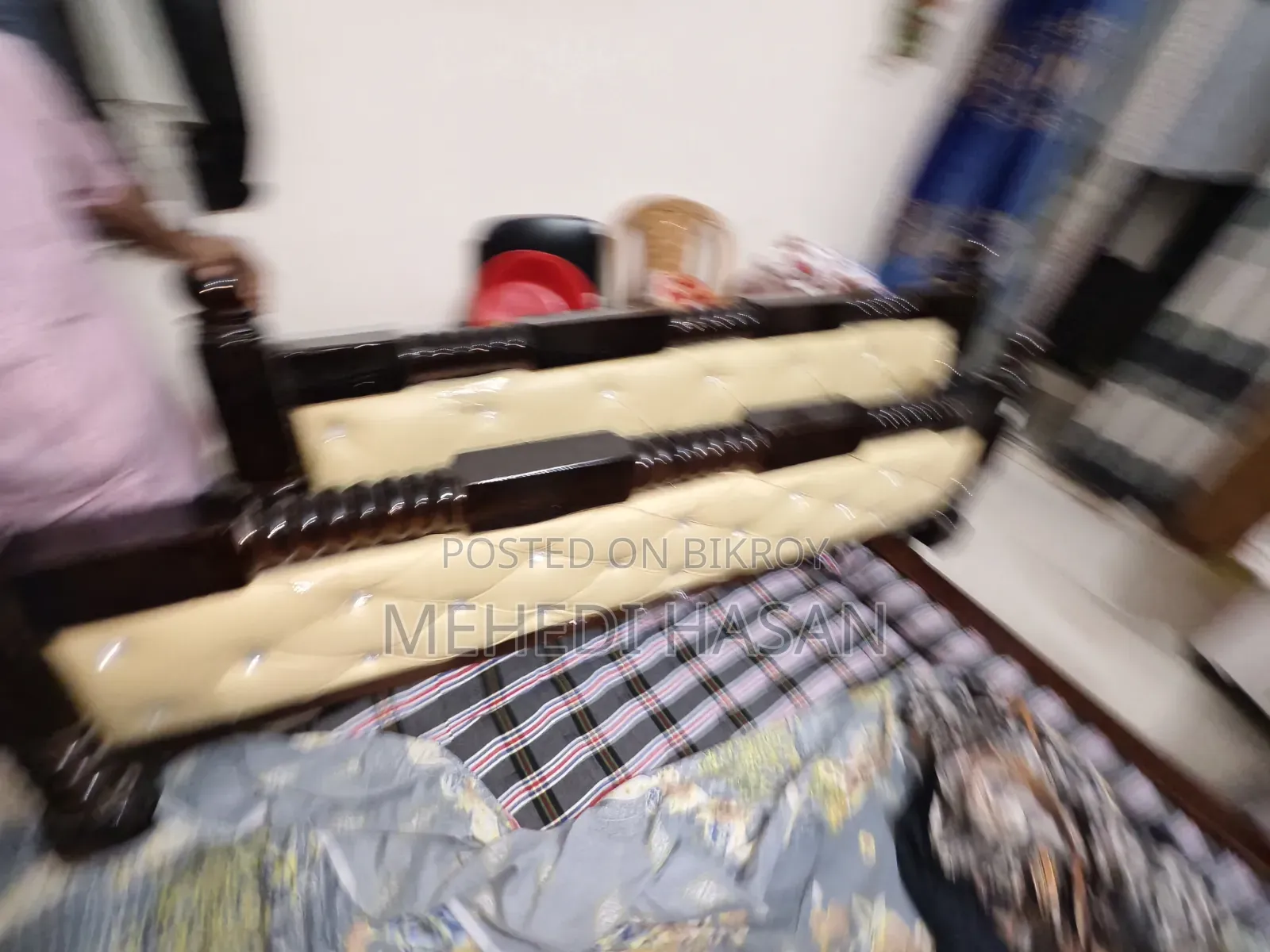 Wooden Bed 6/7
