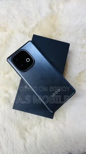 আইকিউও জেড১০ ২৫৬ জিবি হোয়াইট