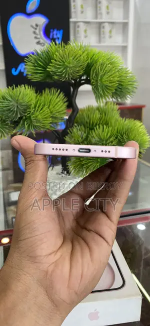 Apple iPhone 15 128 GB Pink