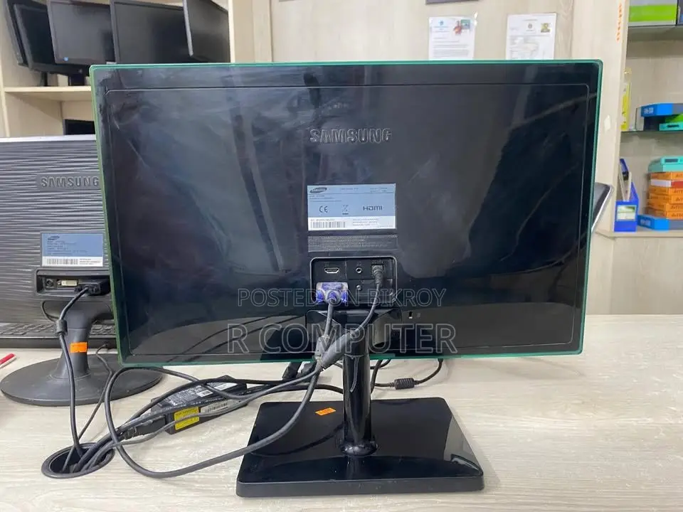 Samsung 22" Monitor, Resolution (1280X1024),Full HD