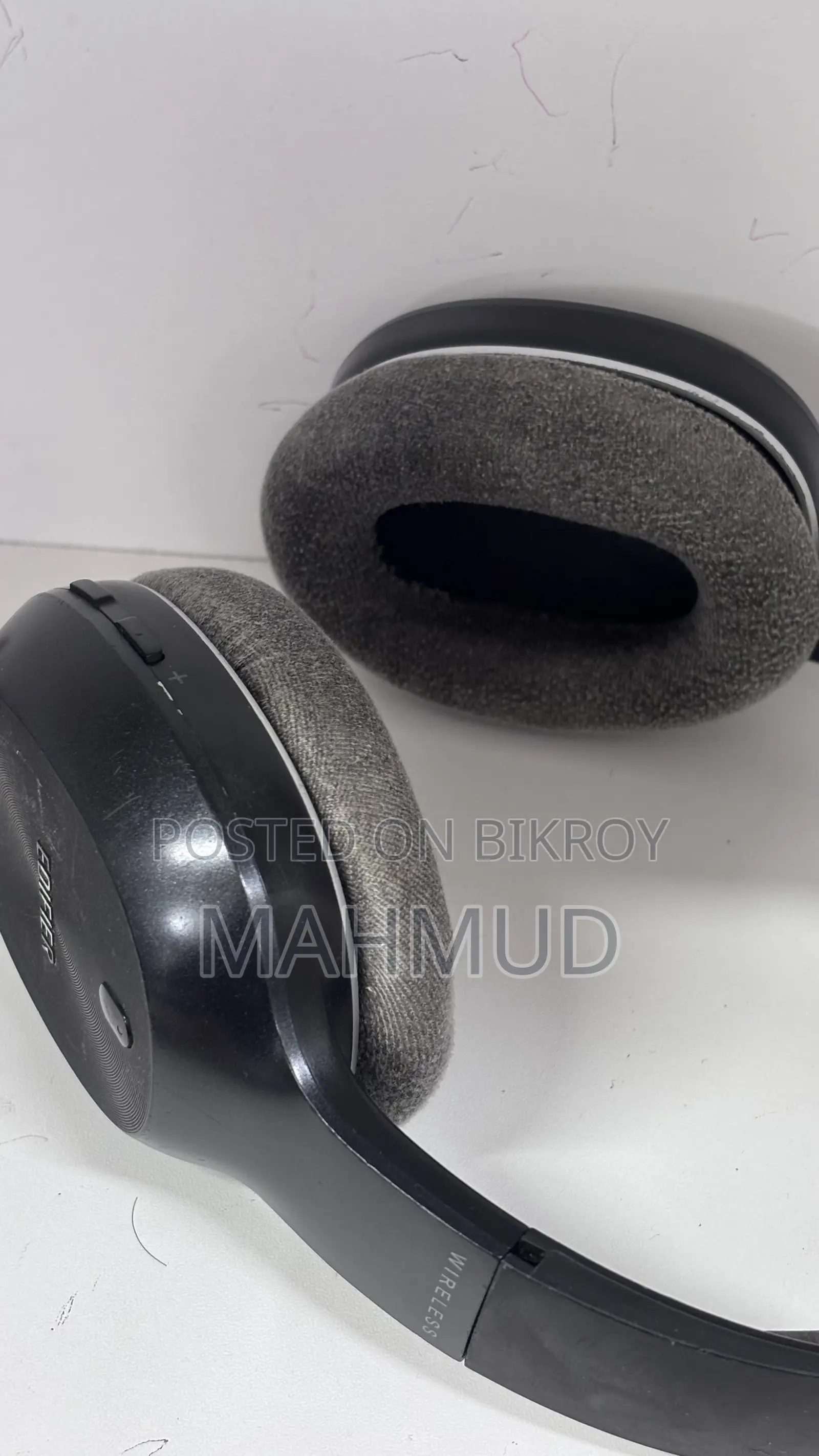 এডিফায়ার ৮০০বিটি হেডফোন